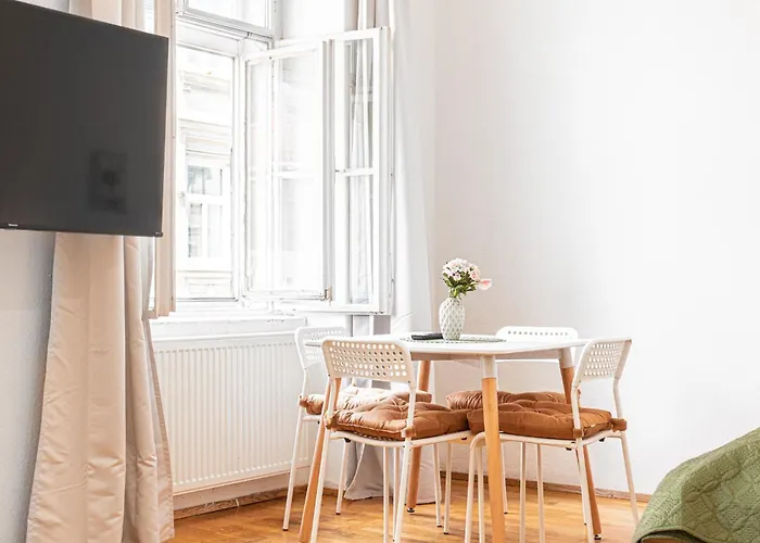 Beautiful 2br Close To Rennweg Viyana