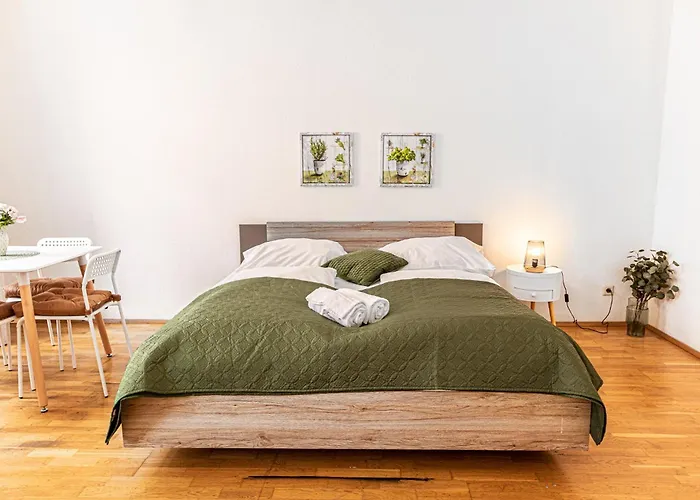 Daire Beautiful 2br Close To Rennweg